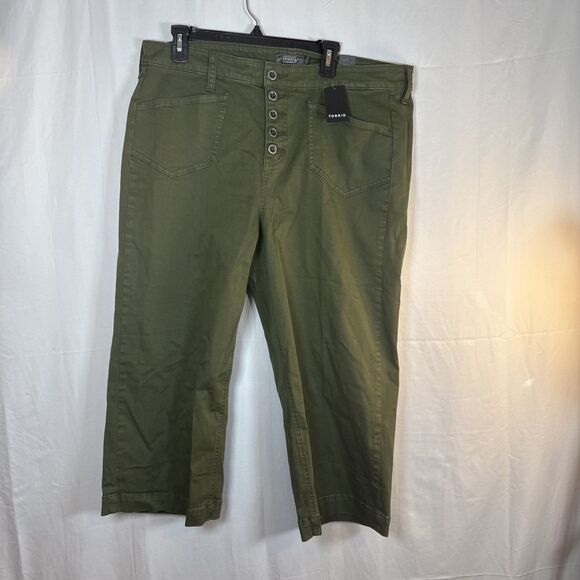 Women’s Torrid Crop Wide Leg Stretch Twill High Rise Patch Pant Green NWT - Picture 1 of 15